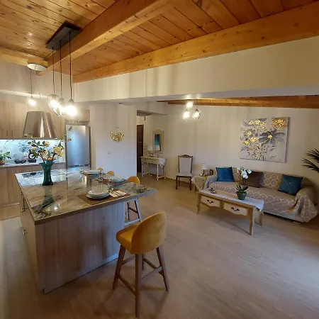 아파트 Zoi Luxurious Seaview Retreat