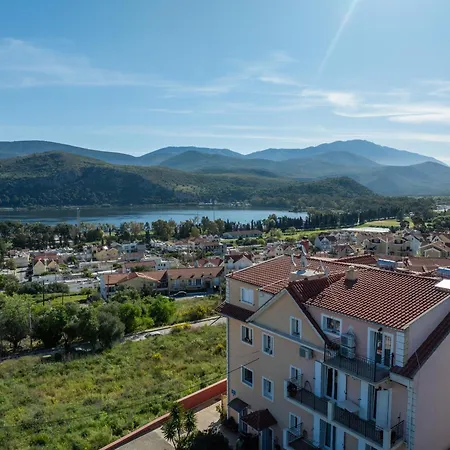 Zoi Luxurious Seaview Retreat Apartament *