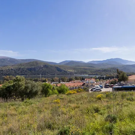 Zoi Luxurious Seaview Retreat *