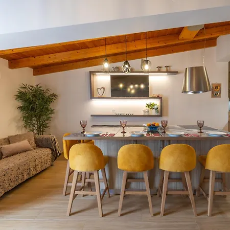 Zoi Luxurious Seaview Retreat 아파트 아르고스톨리온