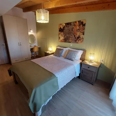 Zoi Luxurious Seaview Retreat Апартаменты